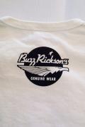 BUZZ RICKSON'S (バズリクソンズ) × PEANUTS (ピーナッツ)　半袖Tシャツ　BR76690　"SNOOPY, M-65 FIELD JACKET"　オフホワイト
